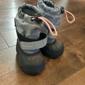 Columbia baby snow boots